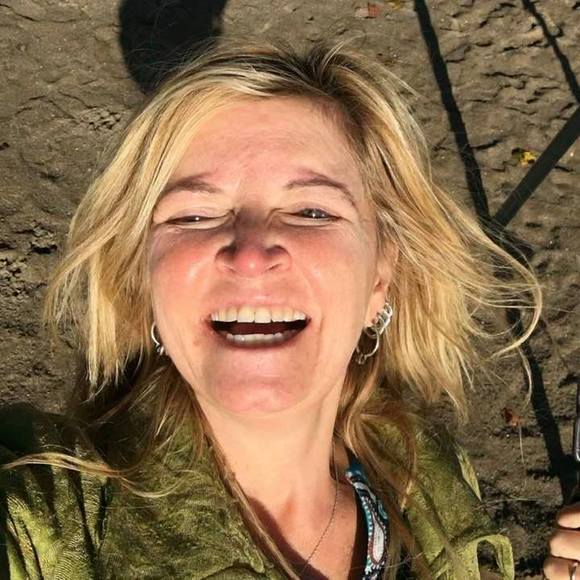 Meet your Posher, Lea - Picture 1 of 1